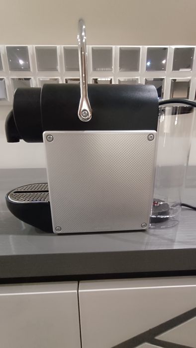 Máquina De Café Delonghi Nespresso Pixie