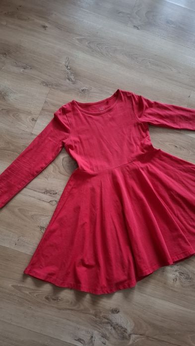 Sukienka czerwona 128 cm