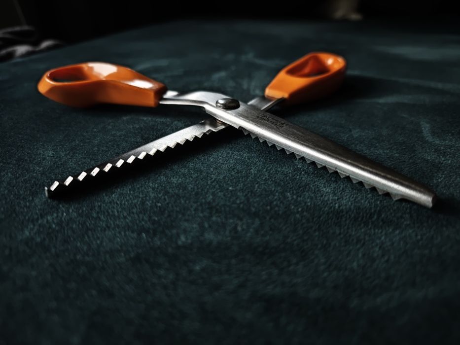 Nożyczki krawieckie ząbkowane FISKARS WILKINSON zig-zag