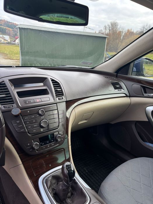 Opel Insignia 2.0 TDCi kombi 2010