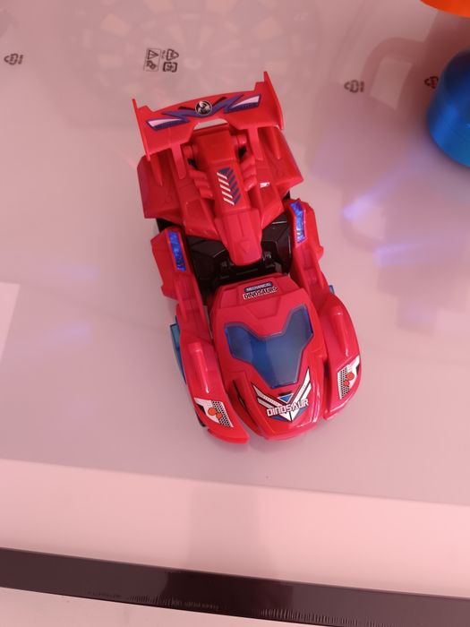Carro dinossauro robot