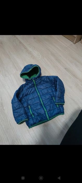 Lekka kurtka dla chłopca granatowa
