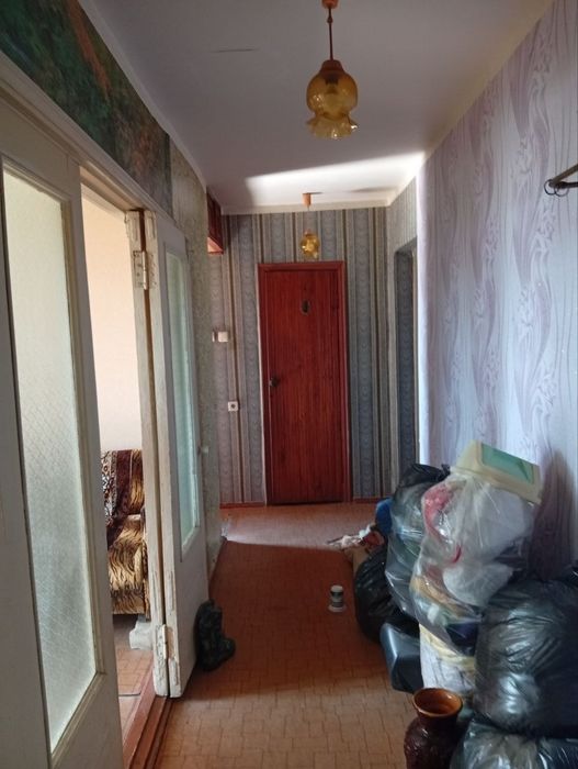 Терміново продам затишну 2-кімнатну квартиру