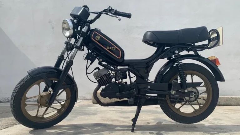 Reka Moto Casal Boss