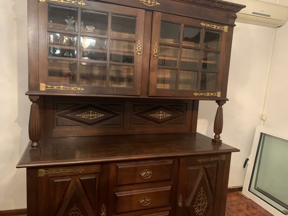 Móvel,  Louceiro antigo