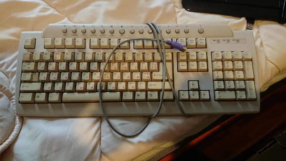 Продаю клавиатуру