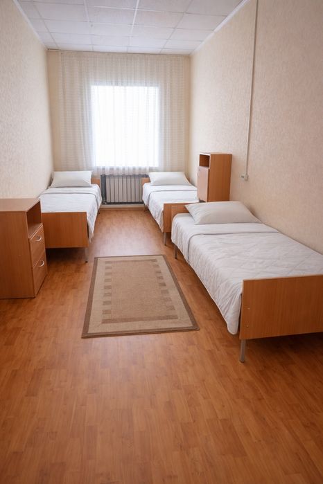 Місце в трьохмісній кімнаті