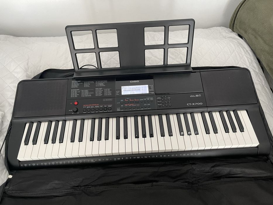 Keyboard  Casio CT-X700