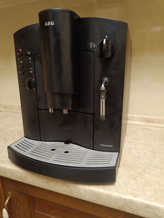 Кавомашина AEG обслужена