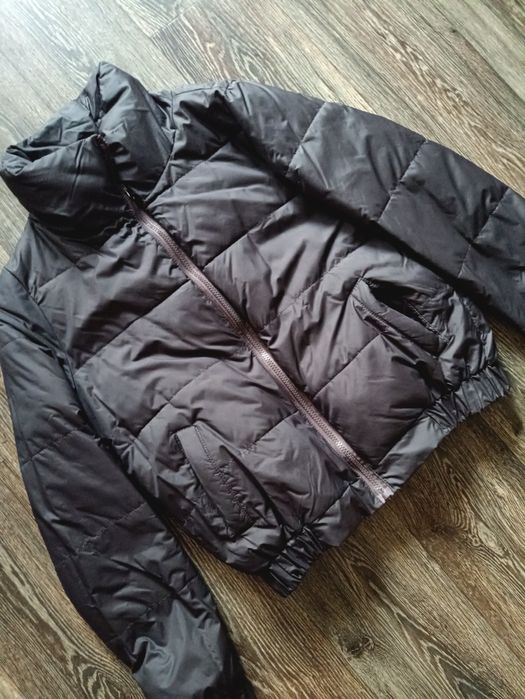 Продам курточки по 200