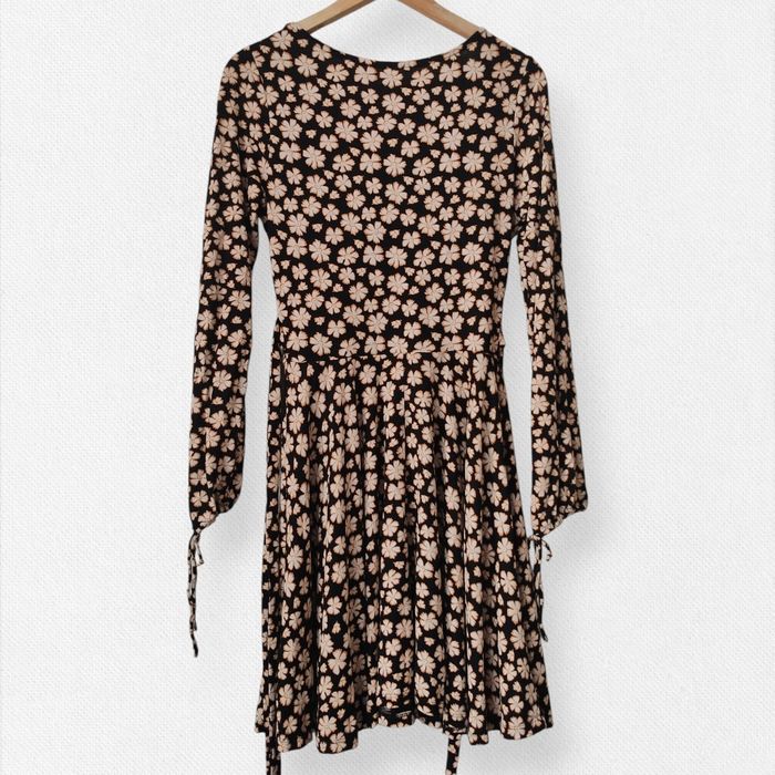 Sukienka w kwiaty, Free People