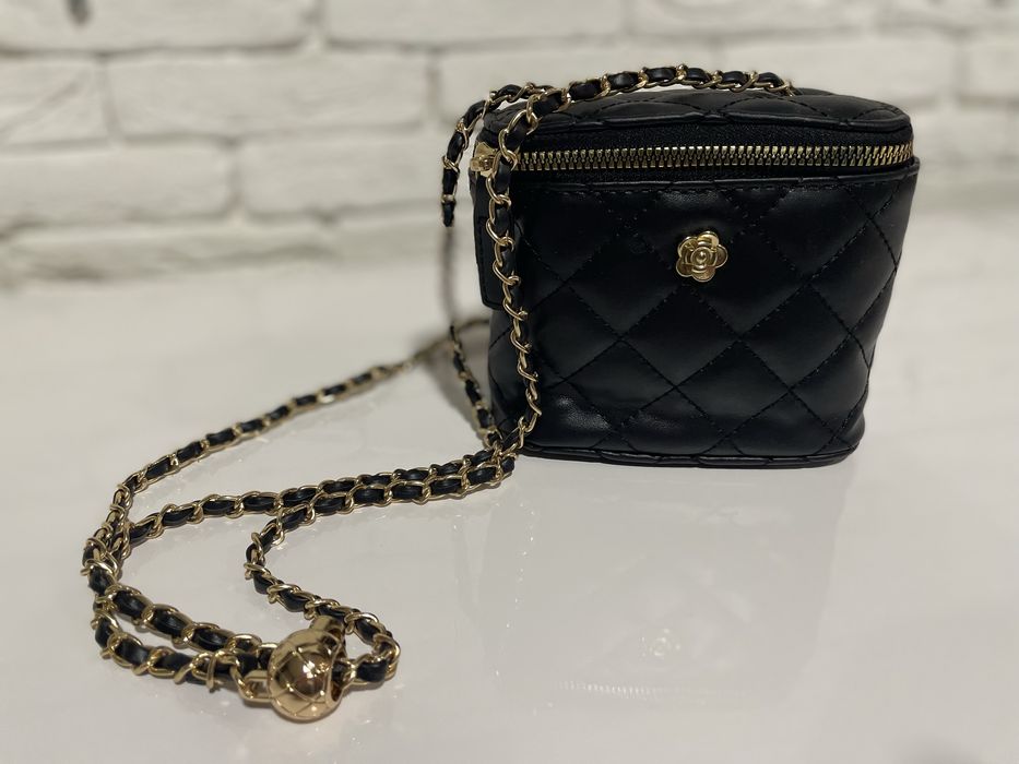 Сумочка в стилі Chanel