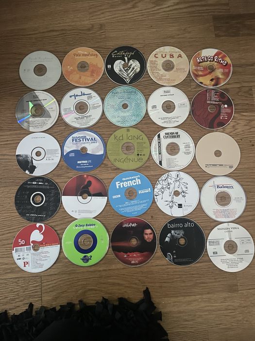 Lote de 50 cds originais  sem capas