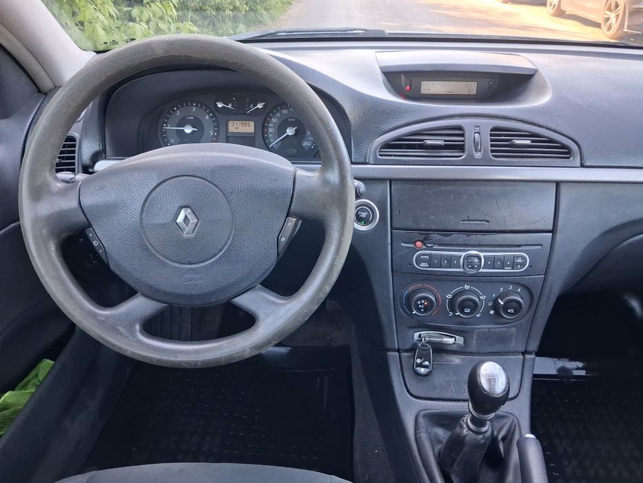 Zadbana i serwisowana* 1.9DCi* 110KM* Renault Laguna* 2006rok* Klima sprawna* HAK* Długie opłaty*