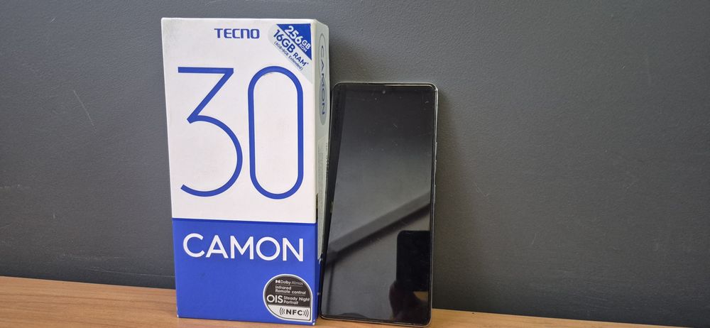 Смартфон Tecno Camon 30 CL6 8/256GB