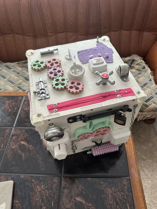 Бізі-куб 30×30 см деревяний