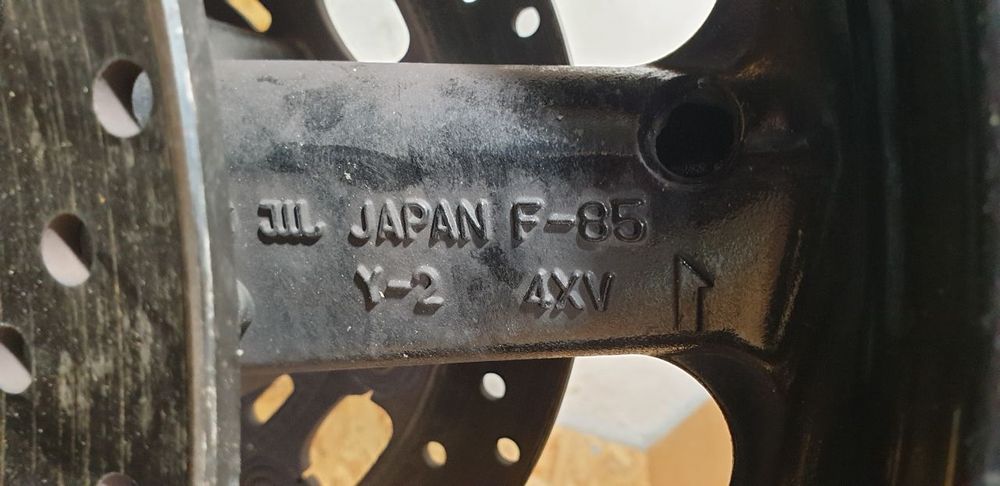 Колесо передние Yamaha R17. J17XMT3.50