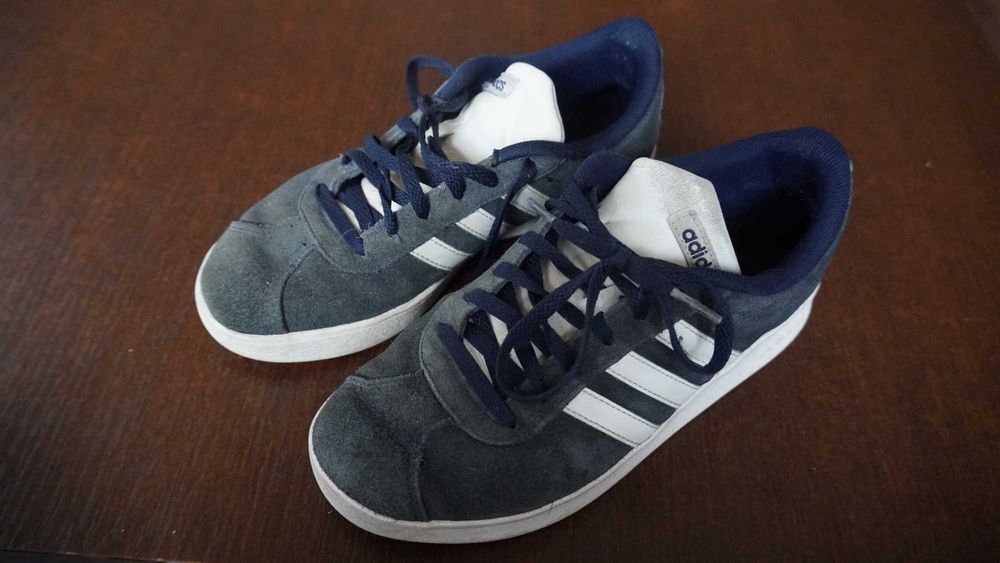 Trampki adidas granatowe zamszowe rozmiar 36 1/3