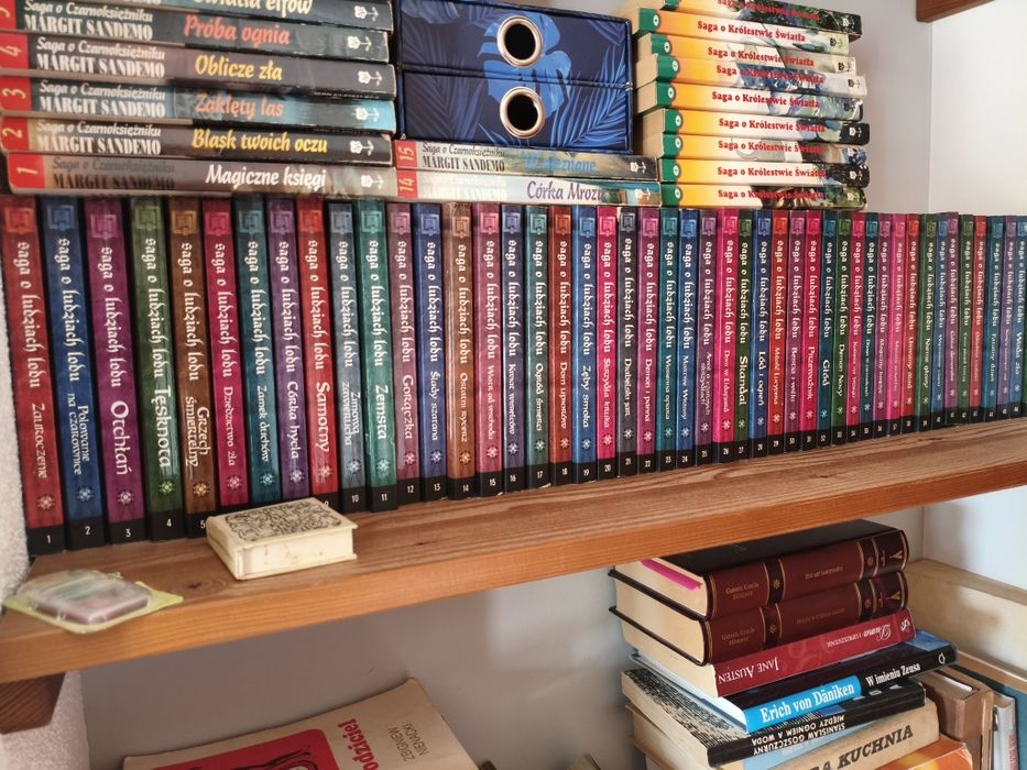 Saga o ludziach lodu Margit Sandemo  1-47 - KOMPLET, Dobry Stan