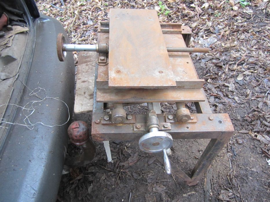 Координатный  стол на станок ,  зажим  станка