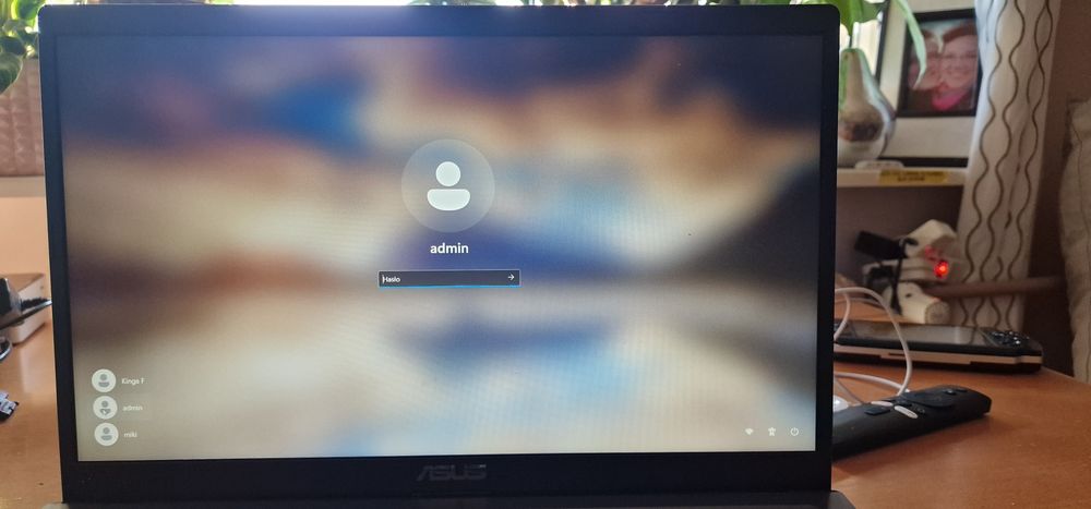 Laptop asus i3-11gen/16gb/256ssd/w11