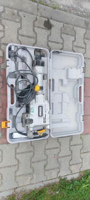 Titan Młot Wyburzeniowy 1700 W
