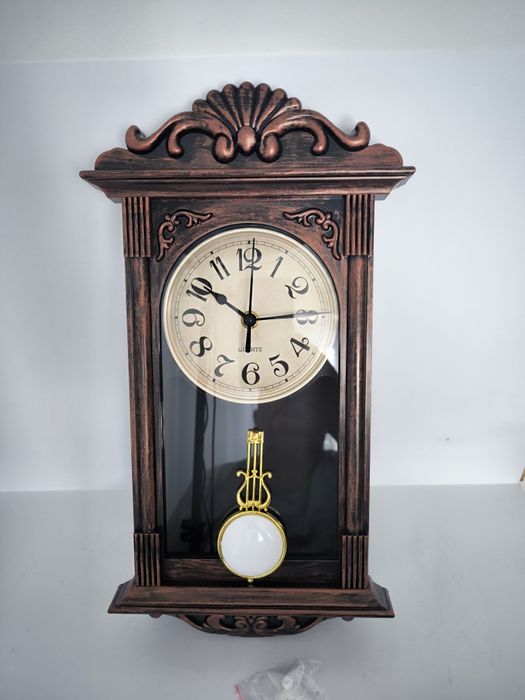Klasyczny Zegar Ścienny z Wahadłem Retro Vintage | Mechanizm Kwarcowy