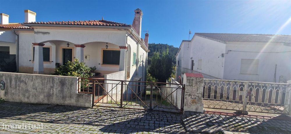 Moradia T4 Venda em Ribeira de Nisa e Carreiras,Portalegre — Ribeira De Nisa E Carreiras, Portalegre