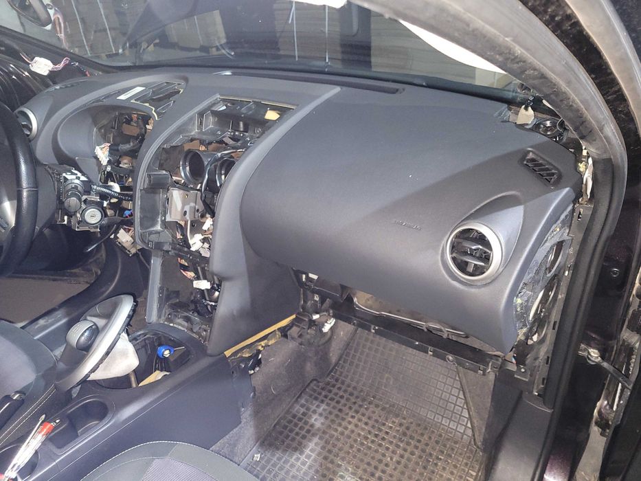 Konsola ,kokpit, poduszka Nissan qashkai j10