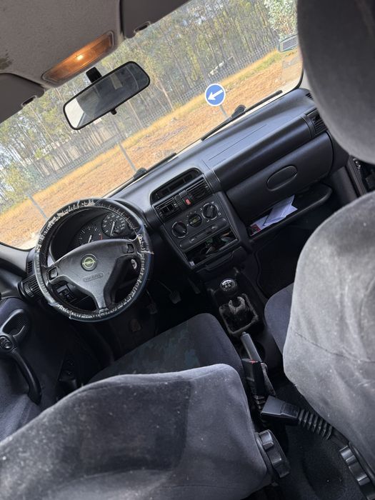 Opel corsa 1.0 ano 99