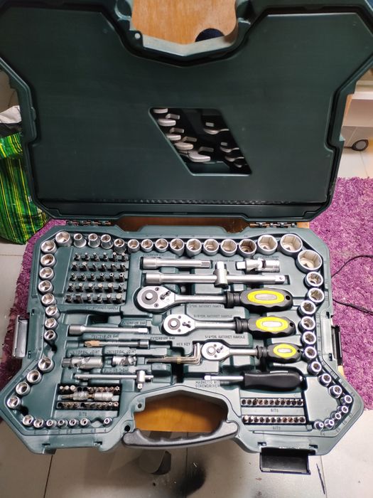 Caixa ferramentas Alemã