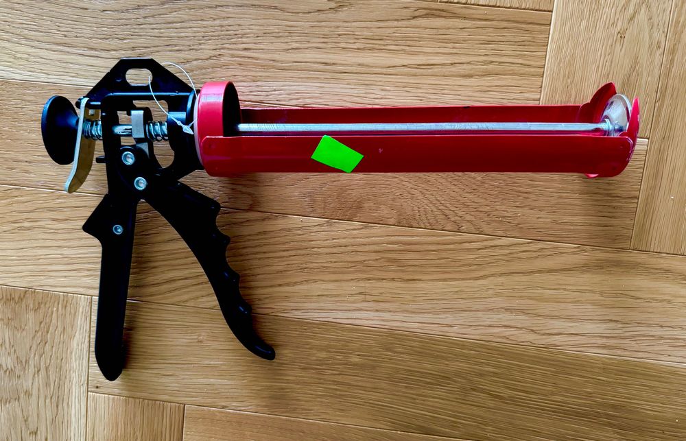 NOWY Wyciskacz do tub Dedra 1201-03