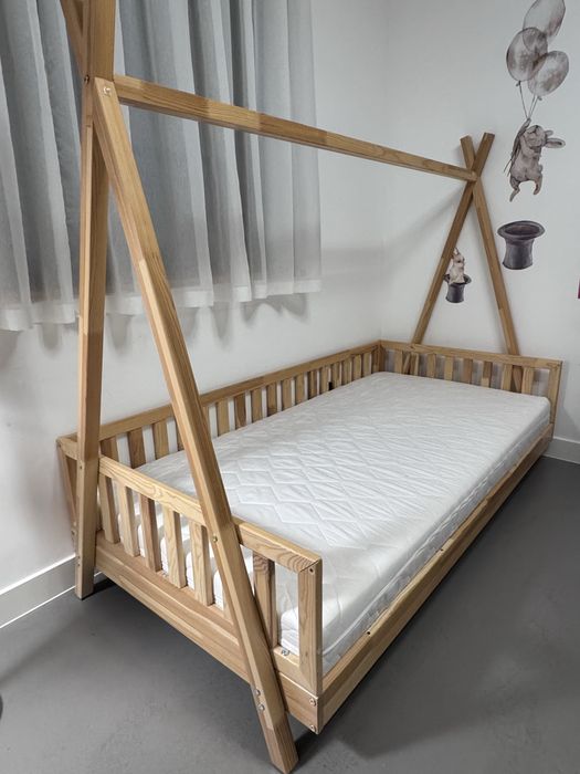 Łóżko Luletto Tipi z barierką płotek Duo 180/90 z materacem
