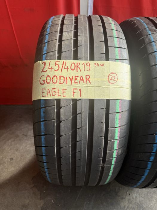 Pneus 245/40/19 Goodiyear Como novos