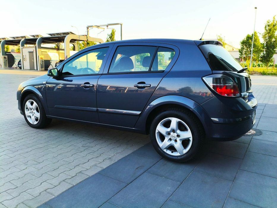 Opel Astra h z Automatyczną skrzynią biegów w BDB stanie!