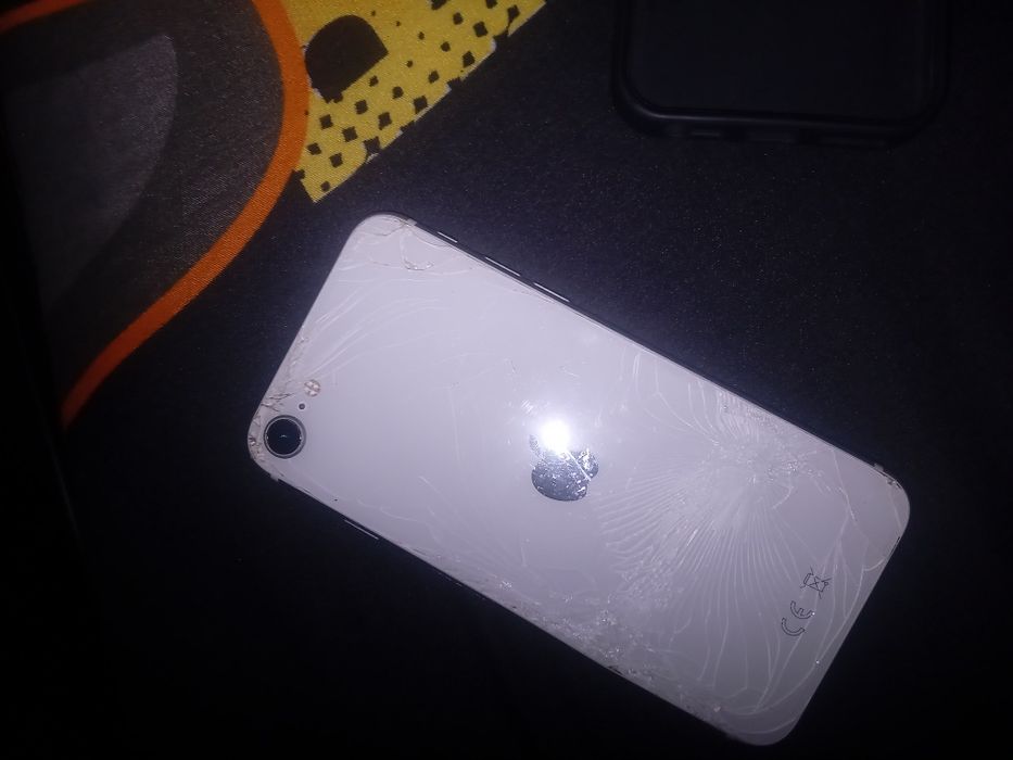 Iphone SE 2020/ler descrição!!!