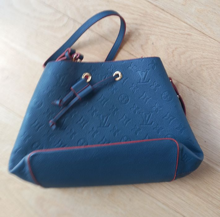 Mala(Louis Vuitton)Pele Azul