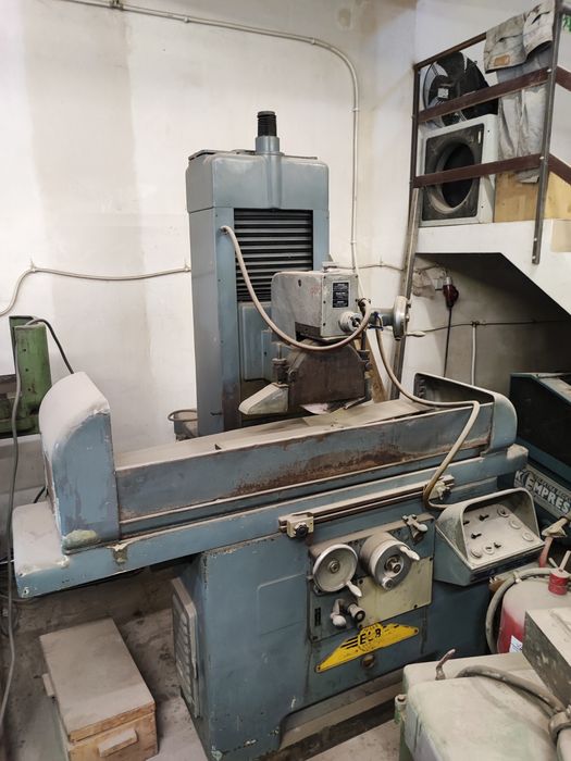 Szlifierka taśmowa do płaszczyzn rur tokarka frezarka uniwersalna piła