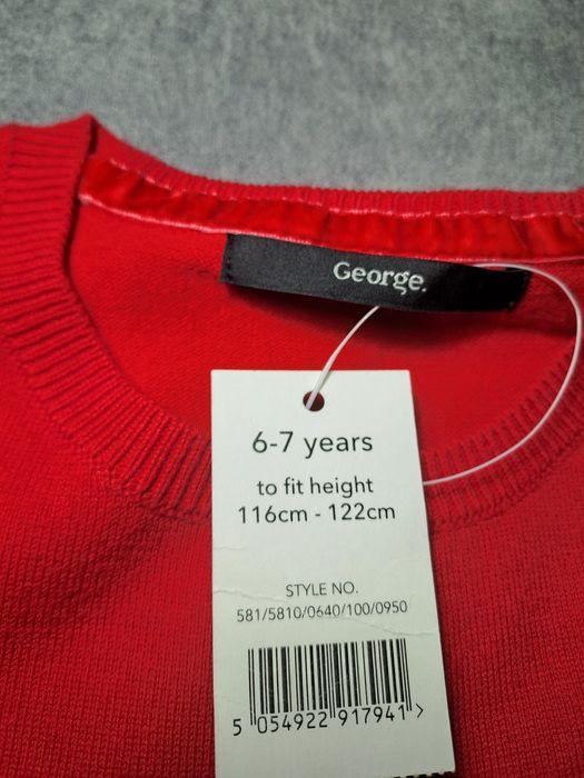 Świąteczny sweterek George