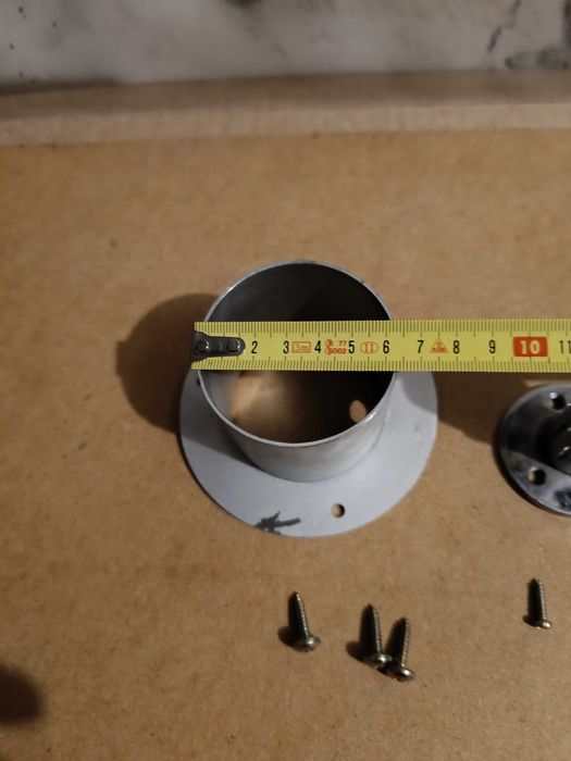 2 Suportes metálicos