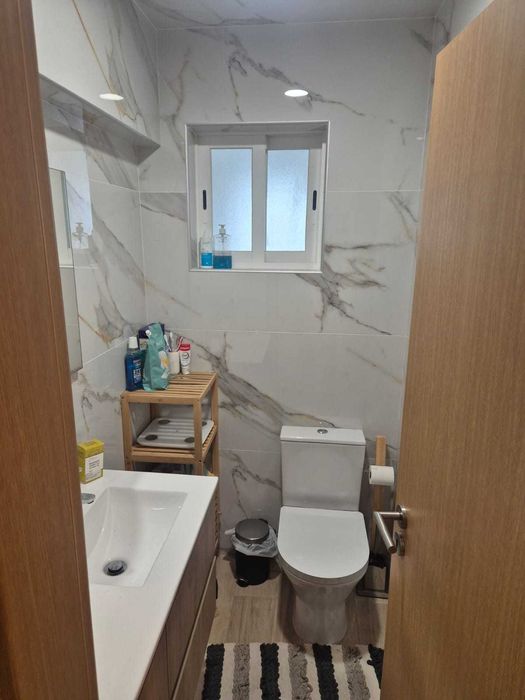 Quarto nos Olivais Sul em T4