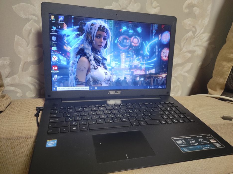 Ноутбук 15,6" Asus X553M Pentium N3450 2 ядра 4 потоки ram 4gb ddr3