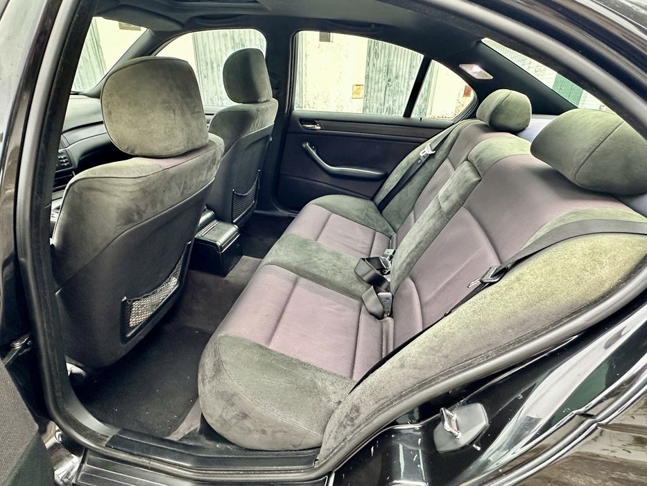Bmw 320d Pack M e4664295803347457126
