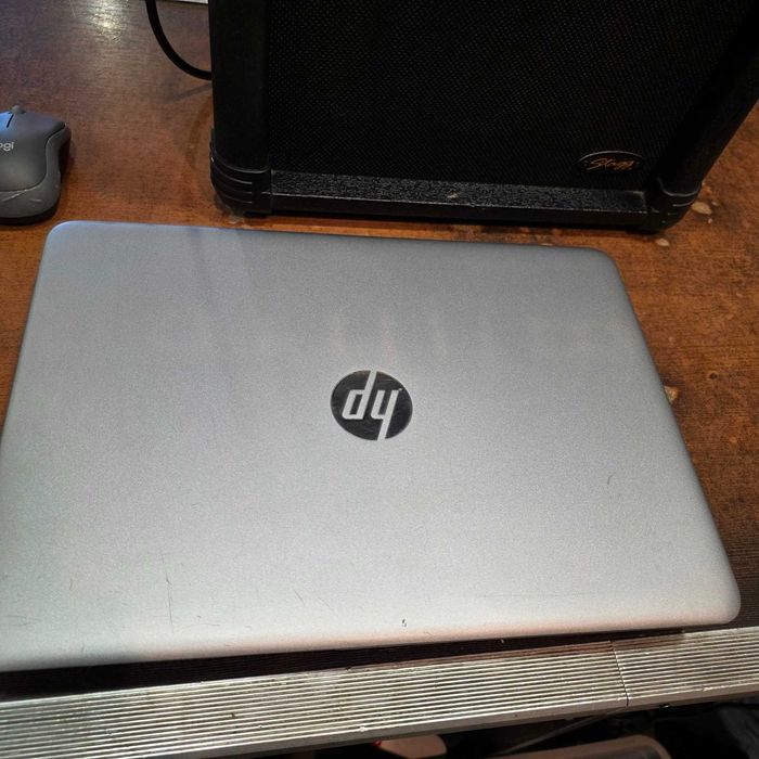 Laptop HP i5 8/256 uszkodzona matryca