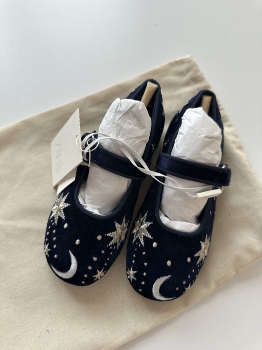 Дитяче взуття  Zara