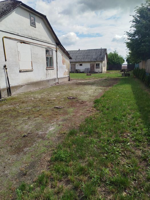 Приватний будинок  с.Павлів. 60сот.  землі.