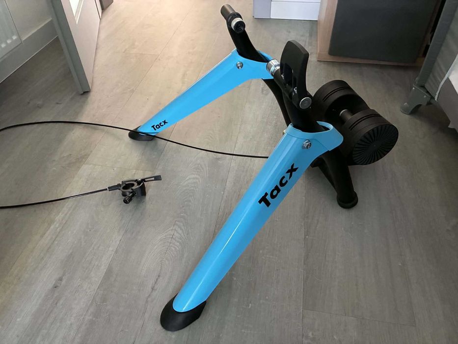 Trenażer rowerowy Tacx Boost