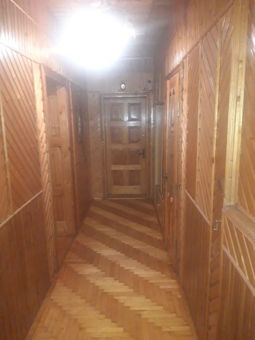 Продається 2-х кімнатна квартира  в самому центрі смт. Рожнятів