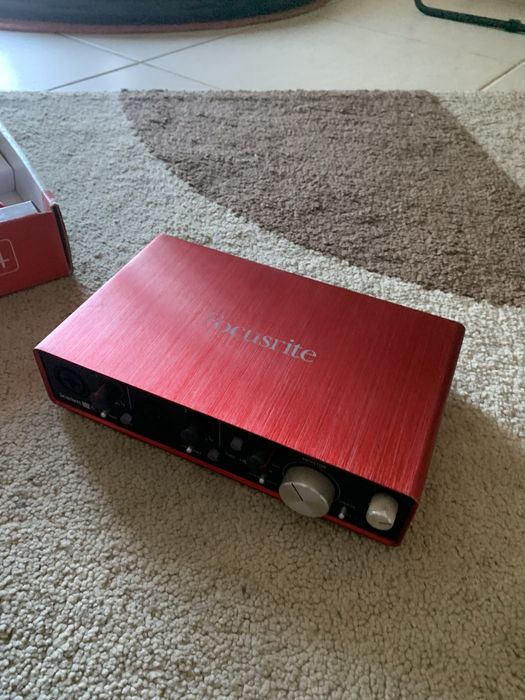 Focusrite Scarlett 2i4