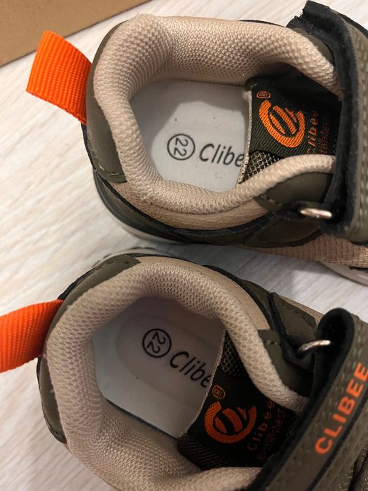 Кросівки для хлопчика в ідеальному стані